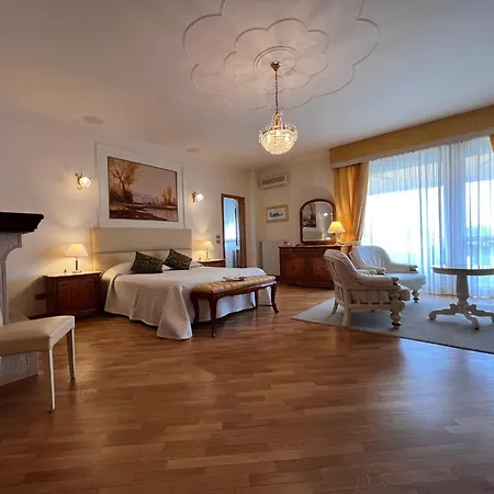 Conca D'oro Отель Сало